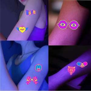 Autocollants de <span class=keywords><strong>tatouage</strong></span> temporaire fluorescents roses nouveau Design pour hommes femmes pour Rock Bar fêtes Festivals de musique papier corps visage décor - Product Image 1