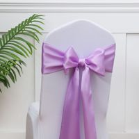 Housse de chaise réutilisable en polyester satiné doré imprimé, élastique et anti-poussière, pour mariages et usage domestique, idéale pour les banquets.