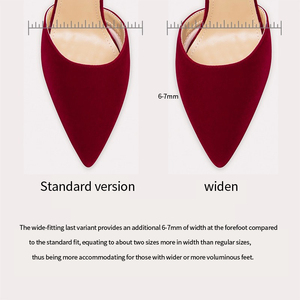 Sandalias de Tacón Blancas/Rojas para Novia con Correa de Tobillo de Perlas y Detalle de Lazo, Elegantes para Bodas - Product Image 6