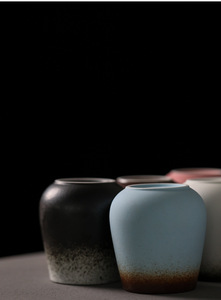 Taza de Cerámica Japonesa Vintage en Forma de Huevo con Esmalte Degradado Esmerilado para Café - Product Image 3