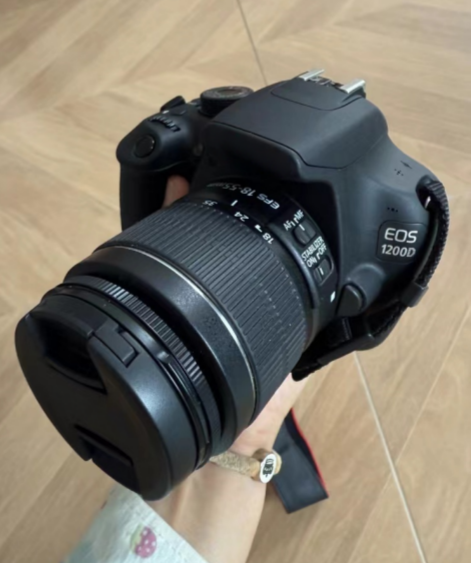 Low Price Used Canons 1200D Camera Set Beginner Digital Camera