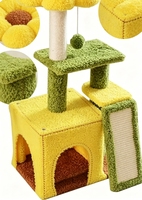 Arbre à chat multi-niveaux vert et jaune Tournesol avec tunnel-caverne, rampe en sisal, plusieurs plateformes, poteau à gratter en sisal et éléments suspendus