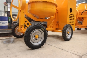 Betoniera Compatta con Corpo Rinforzato 350L 500L, Macchine Miscelatrici per Cemento Diesel Elettriche a Benzina, Colore Personalizzabile - Product Image 3