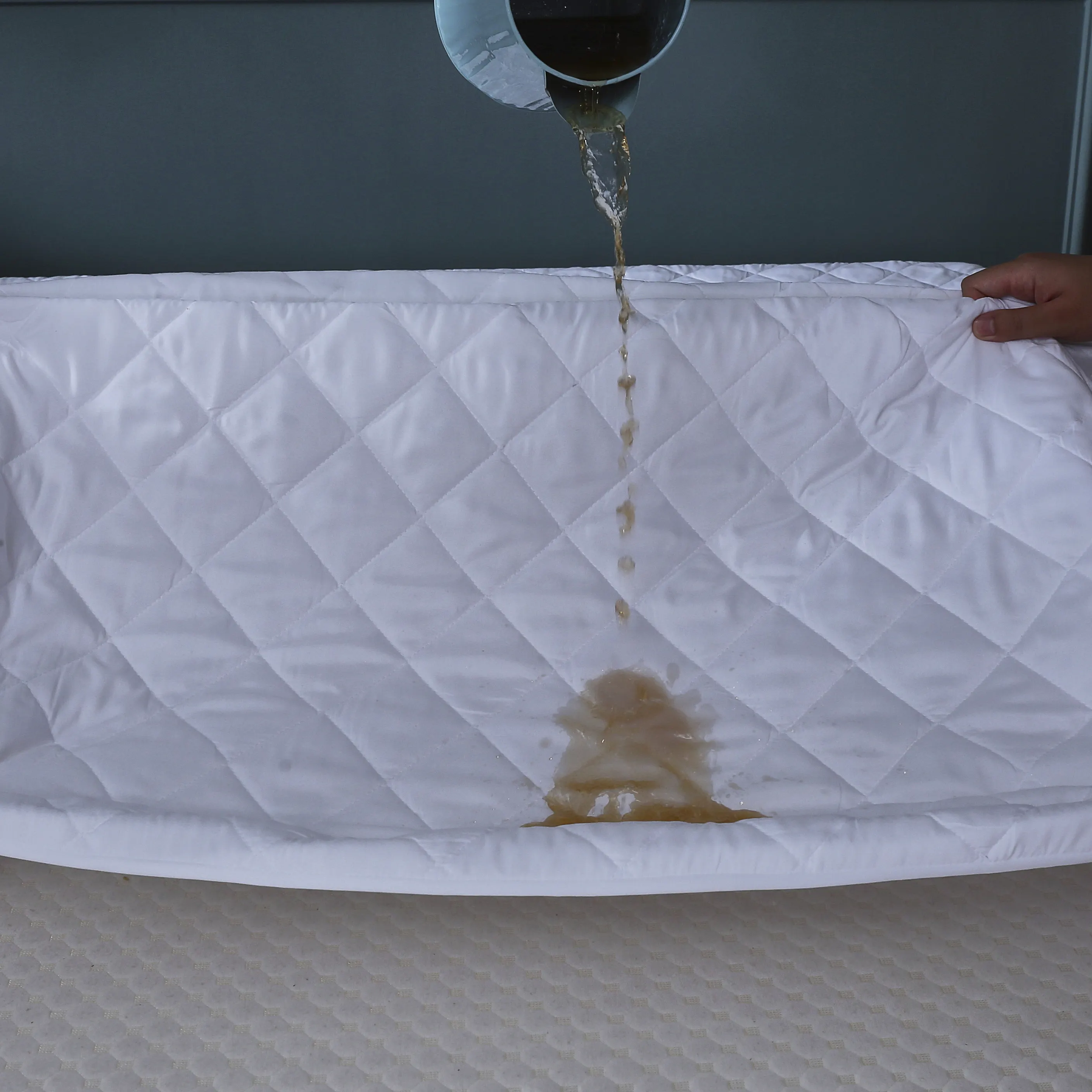 Couvre-matelas imperméable de la meilleure qualité Protège-matelas blanc pour lit d'hôtel et de maison