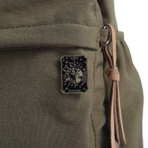 Broches de Esmalte de <span class=keywords><strong>Tarot</strong></span> Negros Personalizados con Sol, Luna y Estrellas, Broches de Bruja Oscura, Insignias de Solapa, Joyería Punk Gótica, Regalo para Amigos - Product Image 3