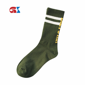Calcetines deportivos de algodón de tubo largo para hombres adolescentes, calcetines casuales de estilo callejero inspirados en letras de moda para mujeres de Hip-Hop al por mayor - Product Image 6
