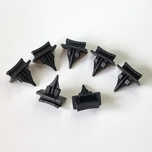 Clip de Sujeción de Plástico para el Borde Lateral del Parabrisas, Pilar A, Ford Transit MK6 MK7 - Product Image 4