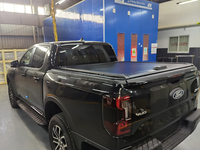 Couvre-caisse de camionnette rétractable manuel en aluminium imperméable à l'eau, couvercle de benne à rouleaux pour Nissan Navara Np300