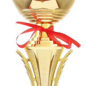 أكواب بلاستيك ذهبية مطلية بالذهب تُصمم حسب الطلب من المصنع في الصين للتذكار - Product Image 4