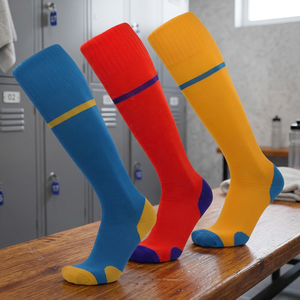 Chaussettes de football pour hommes, hauteur genou, colorées, avec coussinets pour la cheville et les orteils - Product Image 2
