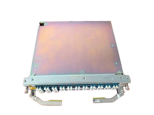 La carte D48 est une carte de classe de répartition optique, qui permet le démultiplexage d'un signal optique en jusqu'à 48 signaux. - Product Image 3
