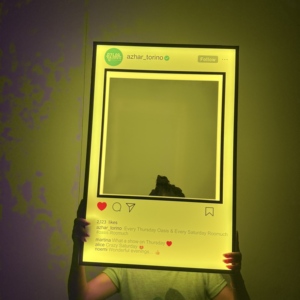 Nuevo Presentador de Botellas LED Acrílico Recargable Personalizado, Glorificador de Botellas Estilo Instagram <span class=keywords><strong>para</strong></span> Bares y Salones - Product Image 4