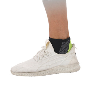 Attelle de <span class=keywords><strong>cheville</strong></span> élastique à compression avec logo personnalisé pour la prévention des inversions – Vente en gros - Product Image 2