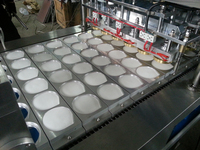 Machine automatique de scellage de remplissage de yaourt