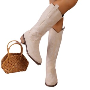 Bottes de cow-boy occidentales classiques en cuir pour femmes 2025, design brodé de rodéo, mi-mollet, confortables, bottes de luxe de créateur - Product Image 4