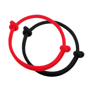 Pulsera de hilo de cadena con cuerda roja de la suerte ajustable para hombre y mujer, cadena tejida hecha a mano, regalo de joyería para pareja - Product Image 1