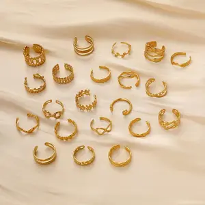 2024 all'ingrosso di alta qualità stile misto anello di moda di cristallo in acciaio inox placcato oro a forma di cuore regolabile anello da dito per