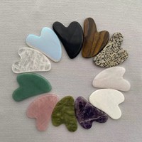 Outil de massage facial en jade en forme de cœur pour lifting et relaxation – Gua Sha Cœur de Cristal