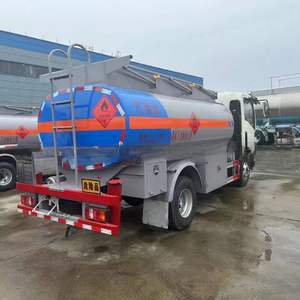 Châssis de véhicule spécial HOWO 4x2 d'occasion, 5 tonnes, stockage d'huile |   Préconfiguré pour la manutention de carburant diesel, transmission manuelle 150-250 CV - Product Image 1