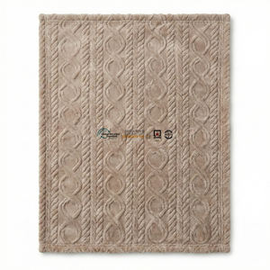 Couverture en velours jacquard 3D imitation vison de luxe, extra douce et épaisse, pour les chambres d'hôtes VIP des hôtels - Product Image 1