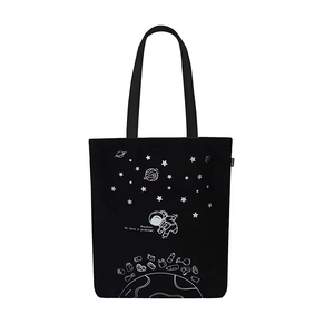 Sac fourre-tout en toile de coton biologique pour femme avec impression personnalisée, écologique, léger, à porter à la main, pour un style de vie quotidien et décontracté - Product Image 5