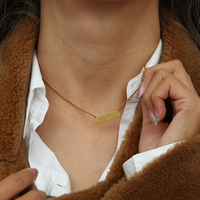 Collier avec plaque de nom minimaliste, bijoux personnalisés, collier en acier inoxydable, bijoux pour femmes