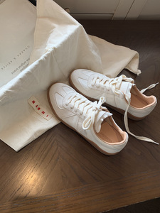 Nouvelle Arrivée 2026 – Baskets Coréennes Décontractées à Semelle Souple Bicolore, Bout Rond, Lacets et Semelle Épaisse, Amincissantes, Sportives et Décontractées pour Femme – Collection Printemps - Product Image 4