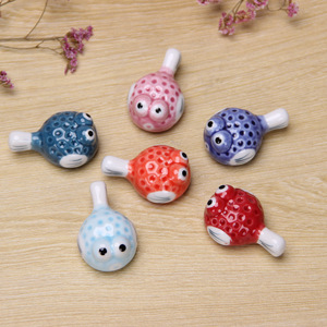 Porte-baguettes en céramique style japonais, motif <span class=keywords><strong>poisson</strong></span> <span class=keywords><strong>rouge</strong></span> et <span class=keywords><strong>poisson</strong></span>-bouffant, peint à la main, accessoire de décoration intérieure 12792 - Product Image 1