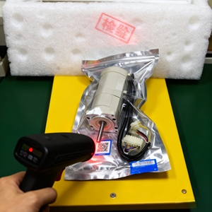 Moteur AC à couple élevé MSM021AKT, spécifications OEM pour machine de préhension et de placement - Product Image 3