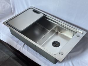 Évier de cuisine moderne Leimanxi en acier inoxydable SUS304, modèle 8146, épaisseur 0,75 mm, grand évier simple intégré à 4 trous, électrolyse - Product Image 2