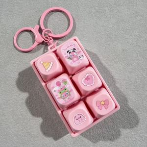 Llavero Antiestrés Personalizado con Teclado Cremoso, Juguete ASMR con Interruptor de Clic, Tecla Pastel, Alivio del Estrés, Regalo de Oficina - Product Image 5