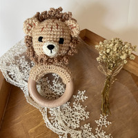 Anneau en bois personnalisé, quantité minimale de commande apaisant pour nouveau-né, motif Animal, crochet, coton, hêtre, cadeau, jouet hochet tricoté
