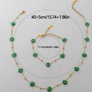 طقم قلادة وسوار بوهيمي متعدد الألوان مصنوع يدويًا بخرز على شكل زهور الأقحوان للفتيات - Product Image 6