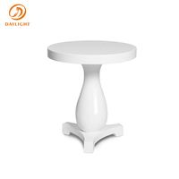 Table d'appoint ronde noire de luxe avec base en piédestal brillant et pieds croisés, élégante table d'appoint pour hôtel, villa, projet, mobilier de salon