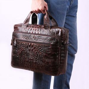 Sacoche Homme en Cuir Vachette Première Couche Effet Croco, Sac d'Affaires Décontracté pour Ordinateur Portable 14 Pouces - Product Image 1