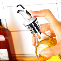 Shanghai vente en gros d'huile de cuisson pour cuisine sauce soja et vinaigre assaisonnement vinaigrette distributeur de cruet pour bouteilles en verre
