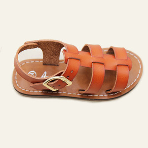 Sandales pour filles de haute qualité, tendance, rétro et décontractées - Durables et adaptées à la vente en gros. Sandales pour filles et enfants. - Product Image 3