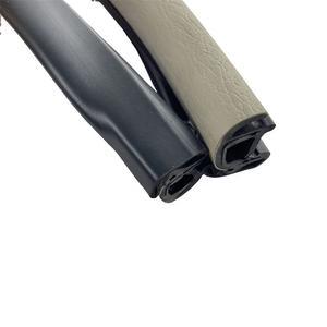 Pièces détachées 62332-60071-A1 Bande d'étanchéité en caoutchouc de porte arrière gauche d'origine pour Toyota <span class=keywords><strong>LAND</strong></span> <span class=keywords><strong>CRUISER</strong></span> 100 - Product Image 3