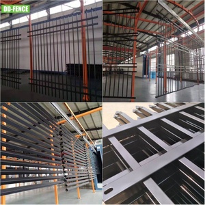 Prix direct usine 1.8m <span class=keywords><strong>2</strong></span>.1m <span class=keywords><strong>2</strong></span>.4m hauteur <span class=keywords><strong>piquet</strong></span> en acier galvanisé enduit de poudre sertissage noir pressé lance clôture de sécurité supérieure - Product Image 6