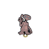 Pins en émail amusants Alien Love, badges de revers à thème punk, dessin animé et personnage science-fiction, bijoux cadeaux avec finition peinte pour amis