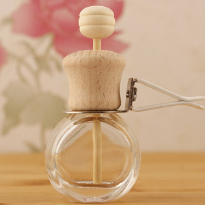 Difusor colgante de lujo para coche, botella de aceite, botella difusora de lengüeta para coche con cierre, <span class=keywords><strong>clip</strong></span> de ventilación, botellas de perfume vacías para salpicadero de coche - Product Image 1