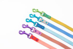 Correa de perro de lujo con absorción de golpes duradera correa de perro personalizada sólida para caminar correa de perro mascota de Pvc - Product Image 2