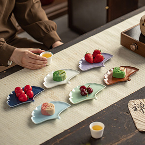 Plato de cerámica estilo chino con forma de hoja, mini plato de porcelana para frutas, bocadillos de ginkgo, para fiestas en casa y cenas. - Product Image 4