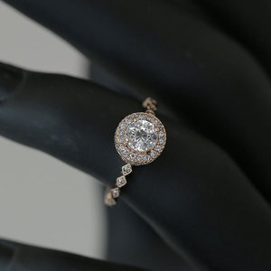 Anello dal Design Color Rosa, Anello Classico da Dito per Donne - Product Image 4