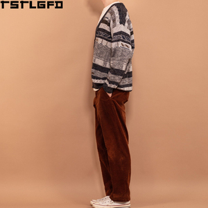 Cardigan en tricot Fair Isle coupé et cousu pour homme, multicolore, vintage années 90, col en V, streetwear, pulls pour homme, fabricants en gros - Product Image 3