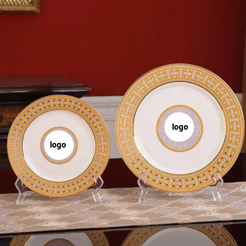 高級家の装飾卸売ギフトボックスゴールドモザイク西ヨーロッパボーンチャイナプレート皿ウェディングプレート使い捨てパーティーセット