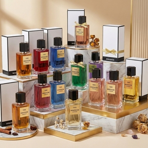 100 Botellas, Colonia Floral Amaderada con Diseño Personalizado, Spray de Fragancia Corporal en Vidrio de Lujo, Perfume Natural de Larga Duración - Product Image 5