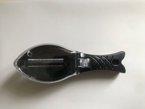 Nouveautés : Écailleur de poisson en plastique rapide avec couvercle, Éplucheur de poisson - Product Image 6