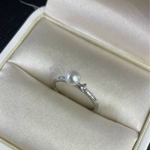 แหวนมุกน้ำจืดธรรมชาติขนาด 5-6 มม. พร้อมแสงออโรร่าทรงกลม เรียบง่ายและประณีต แหวนเงินแท้ S925 หรูหราเบาๆ - Product Image 1