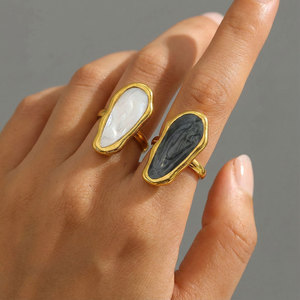 JZ308 Bague Femme Goutte d'Huile Blanche en Acier Inoxydable, Style Vintage Européen et Américain, Géométrique, Pierre Naturelle, Unique et Tendance - Product Image 3